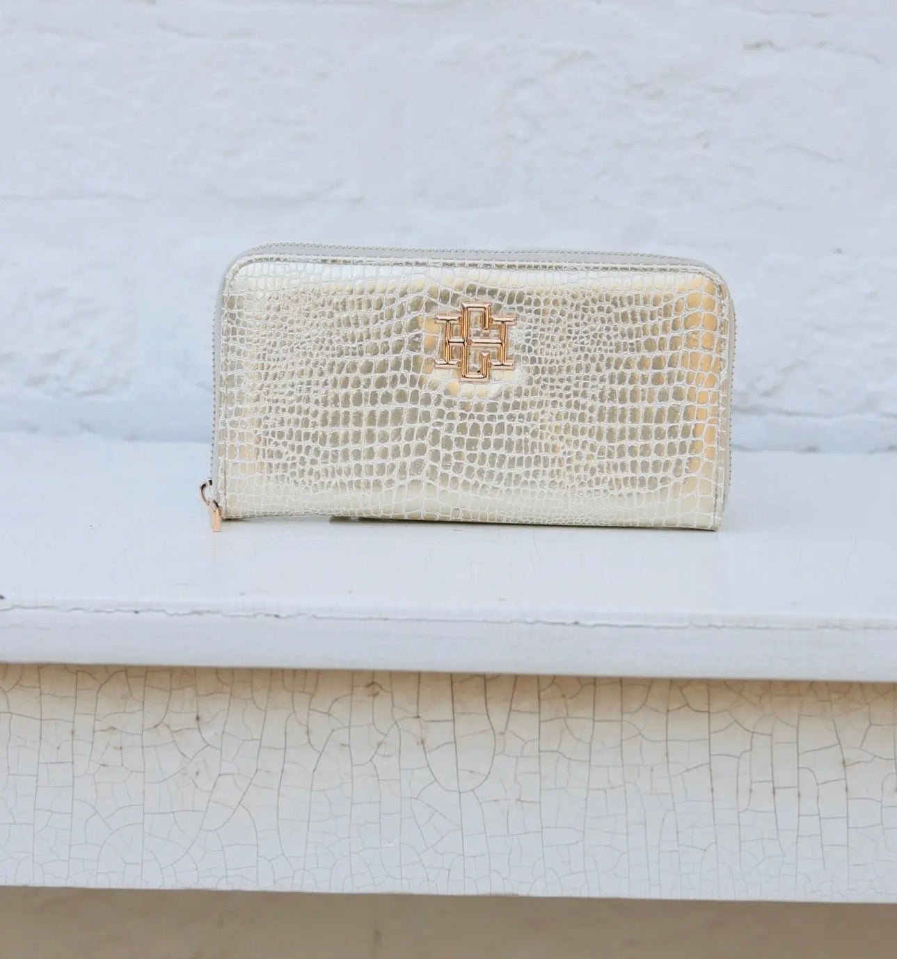 Essential Wallet